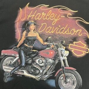 Harley Davidson 2019 T-Shirt Girl Leather Bike Graphic Size‎ Large Biker Spokane